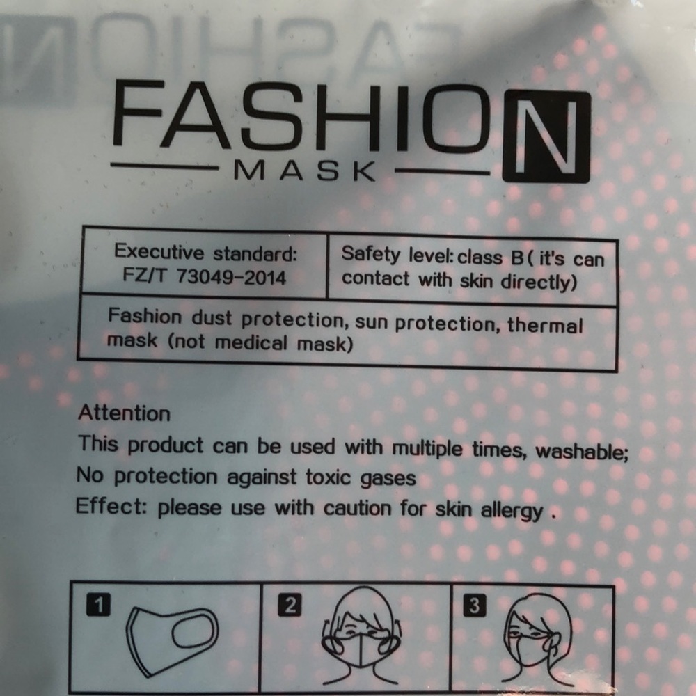 NIB Red Crystal Rhinestone Reusable Face Mask - Picture 3 of 3